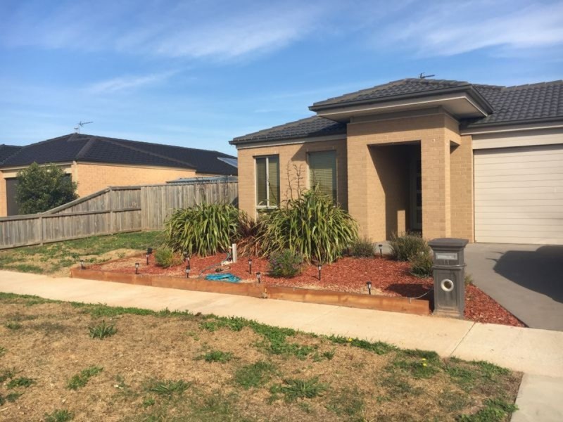 11 Cantwell Drive, Sale VIC 3850