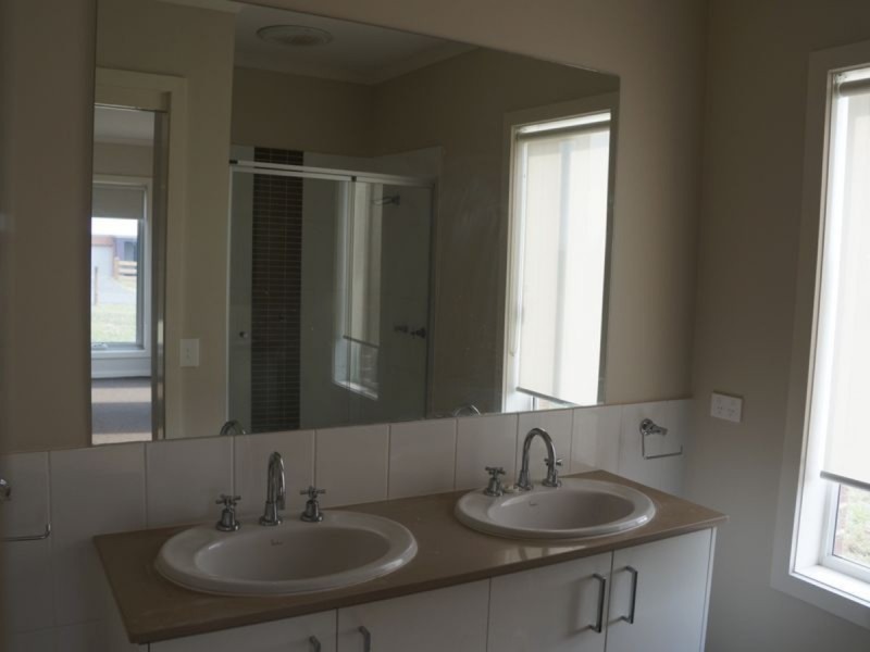 10 Cashmere Close, Pearsondale VIC 3851