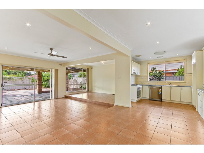 31 Alameda Drive, Sale VIC 3850