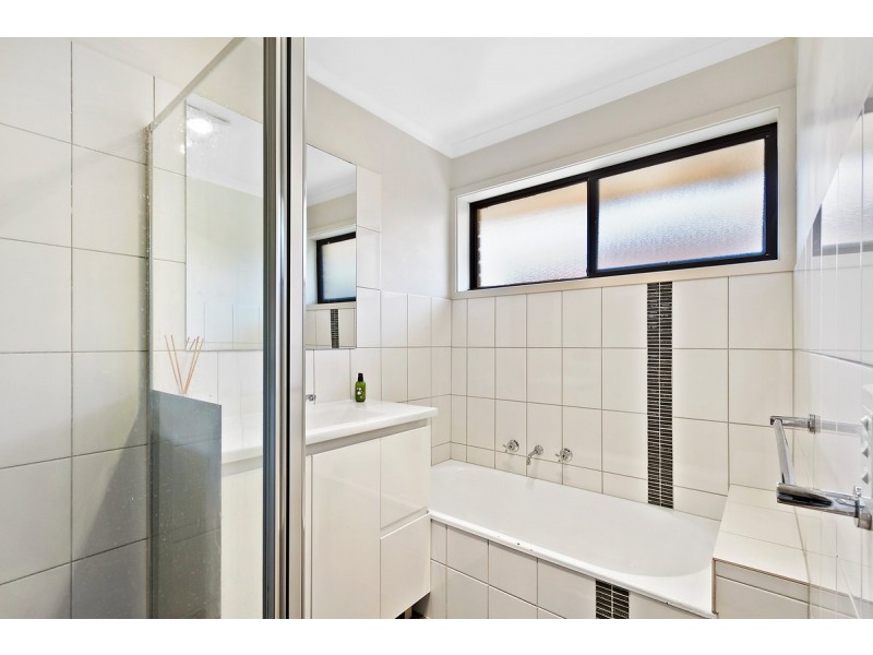 1/140 Guthridge Parade, Sale VIC 3850