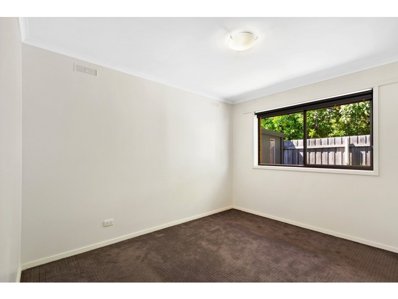1/140 Guthridge Parade, Sale VIC 3850