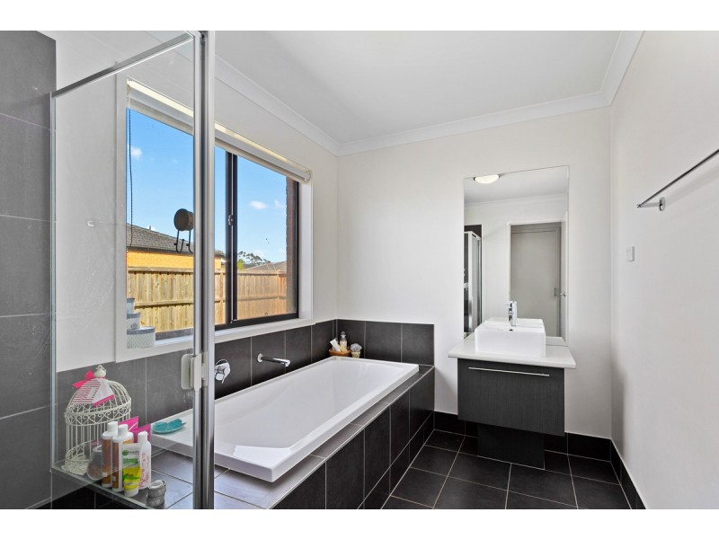 26 Ruthberg Drive, Sale VIC 3850