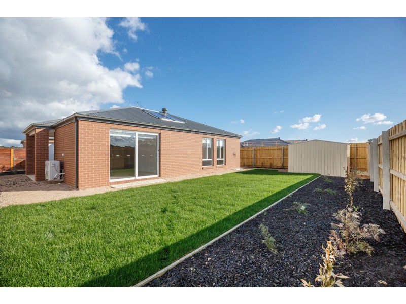 97 Hobson Street, Stratford VIC 3862