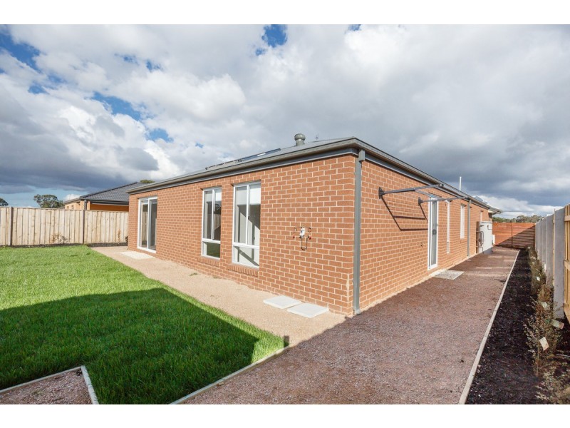 97 Hobson Street, Stratford VIC 3862