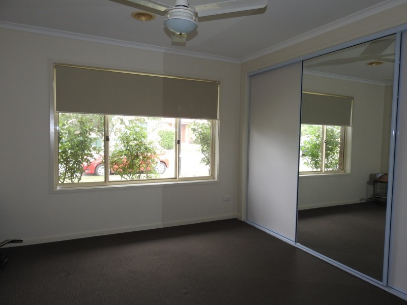 27 Cranswick Crescent, Sale VIC 3850