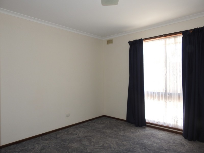 2 Aspect Court, Sale VIC 3850