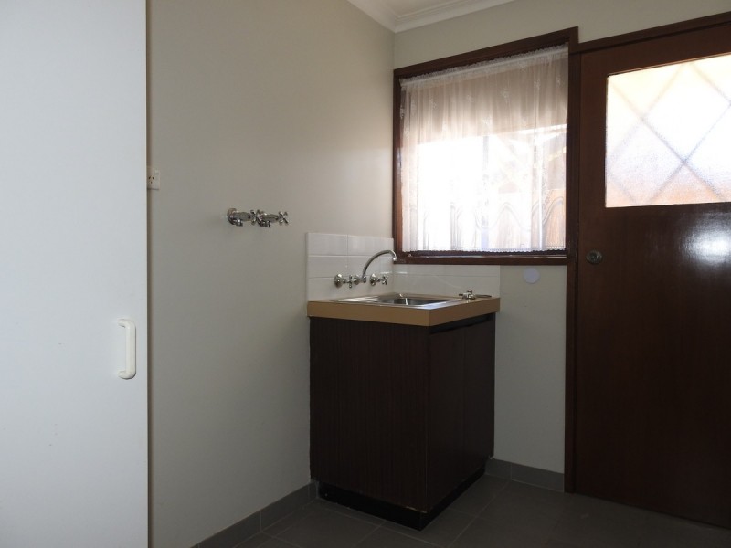 2 Aspect Court, Sale VIC 3850