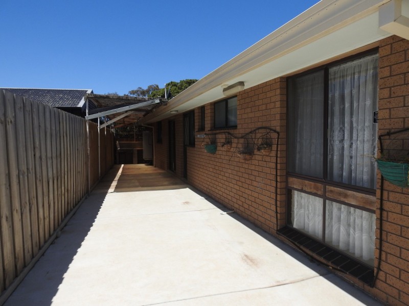 2 Aspect Court, Sale VIC 3850