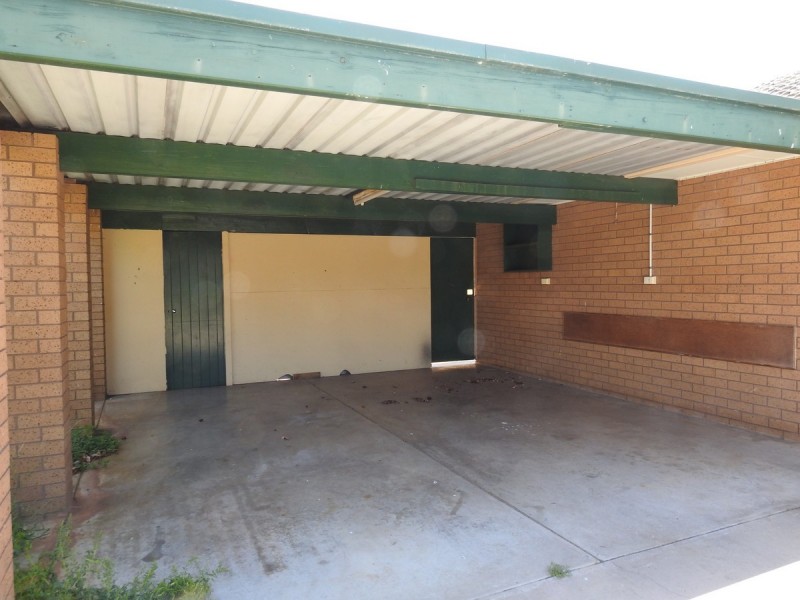 2 Aspect Court, Sale VIC 3850