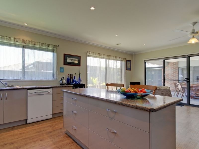 5 Speechley Court, Sale VIC 3850