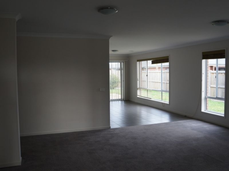 15 Cantwell Drive, Sale VIC 3850