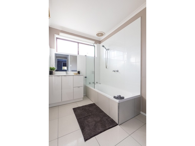 160 Seaspray Road, Longford VIC 3851