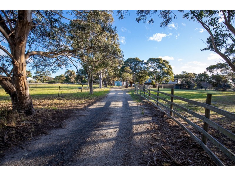 160 Seaspray Road, Longford VIC 3851