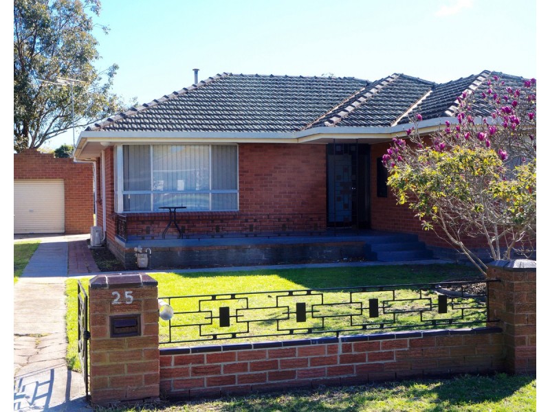 25 Howard Street, Sale VIC 3850
