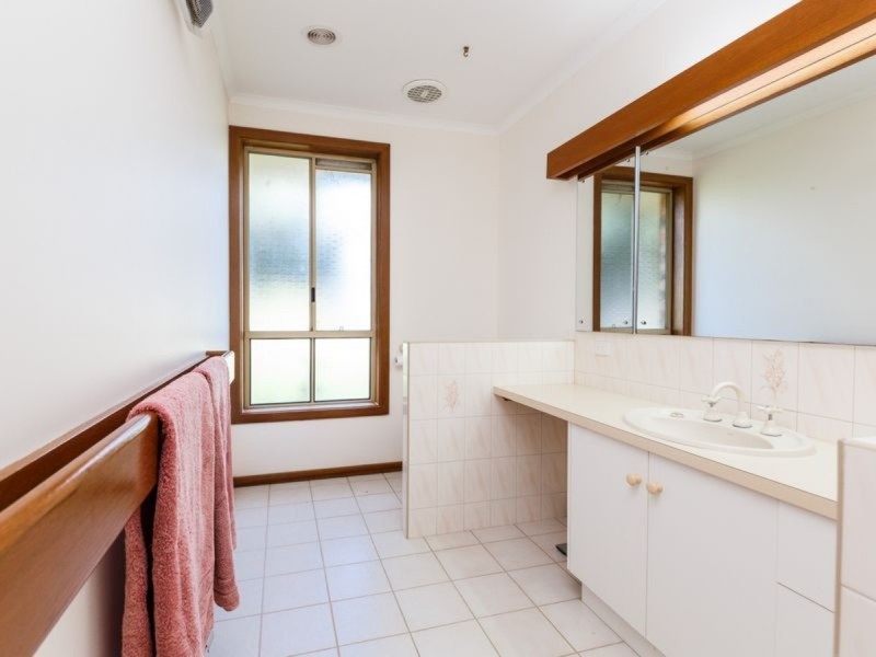 69 Reid Drive, Wurruk VIC 3850