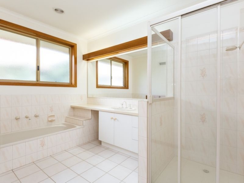 69 Reid Drive, Wurruk VIC 3850