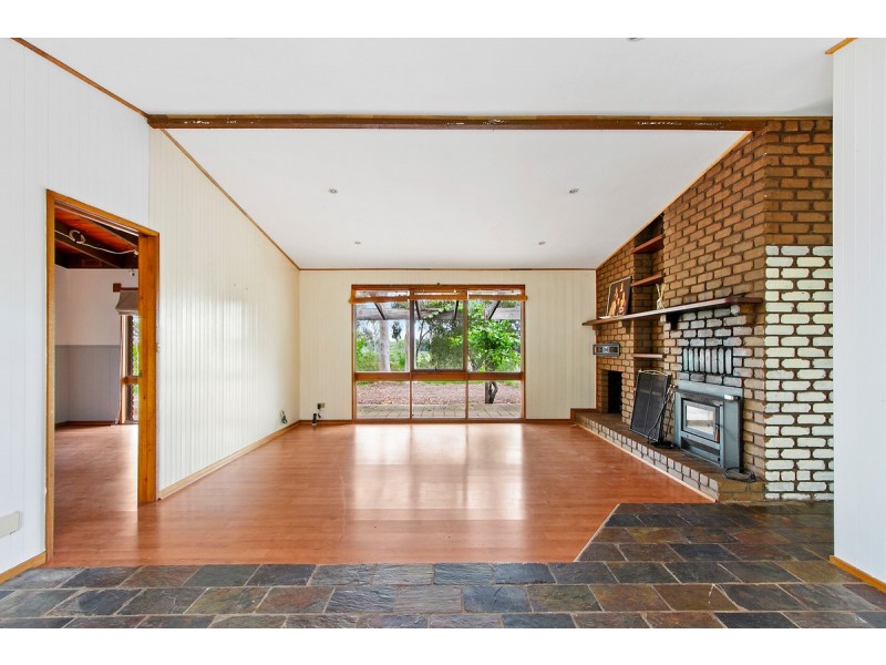 332 Redbank Road, Stratford VIC 3862