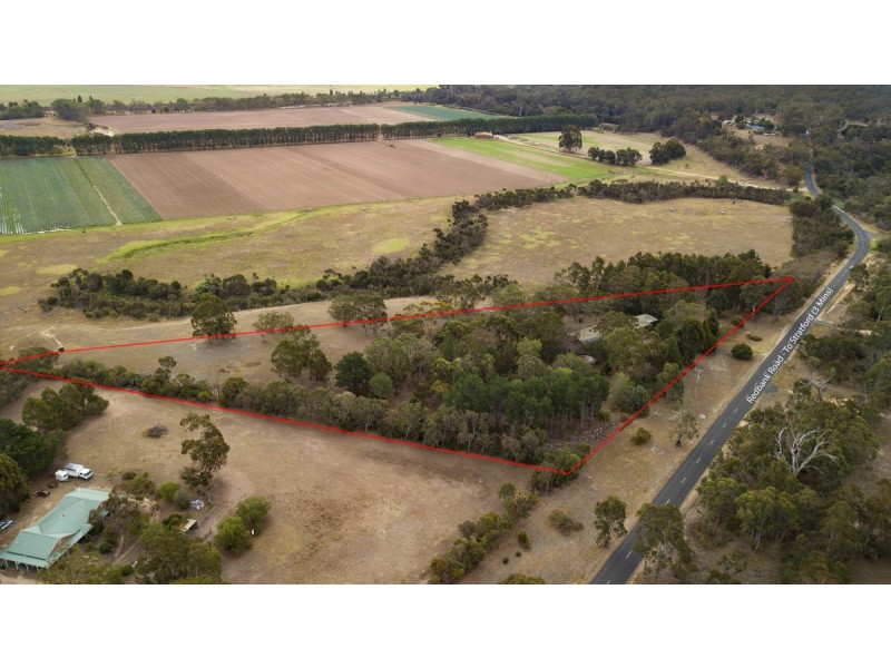 332 Redbank Road, Stratford VIC 3862