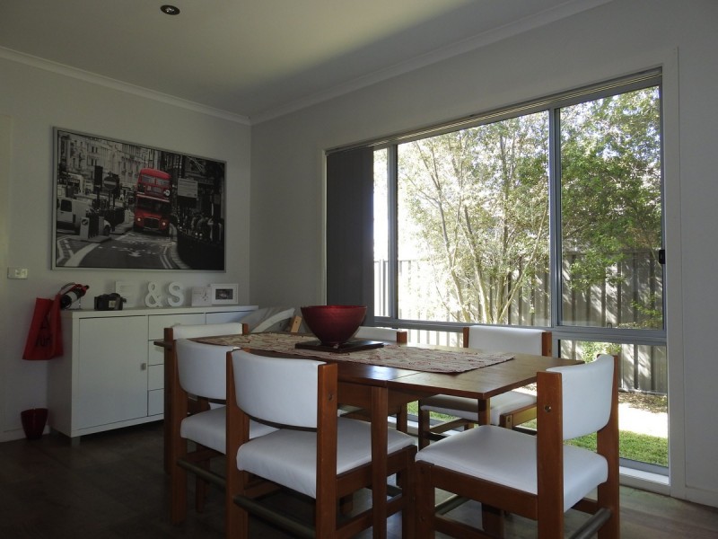 1/4 James Court, Sale VIC 3850