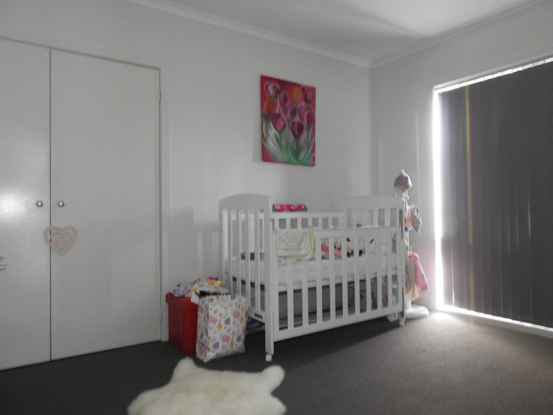 1/4 James Court, Sale VIC 3850