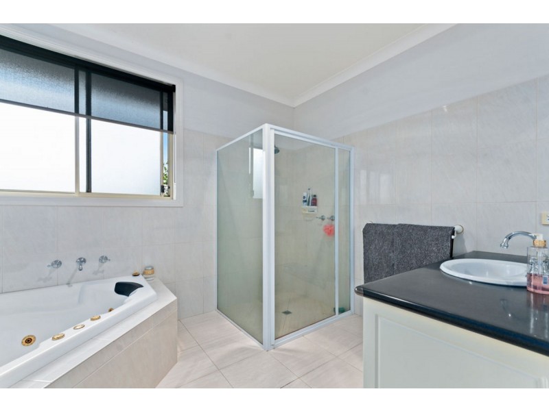 74 Sovereign Drive, Wurruk VIC 3850