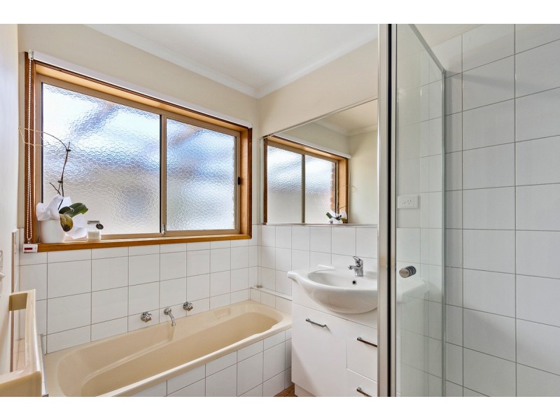 72 Montgomery Street, Sale VIC 3850