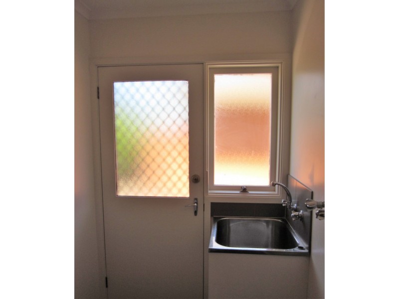 1/140 Guthridge Parade, Sale VIC 3850