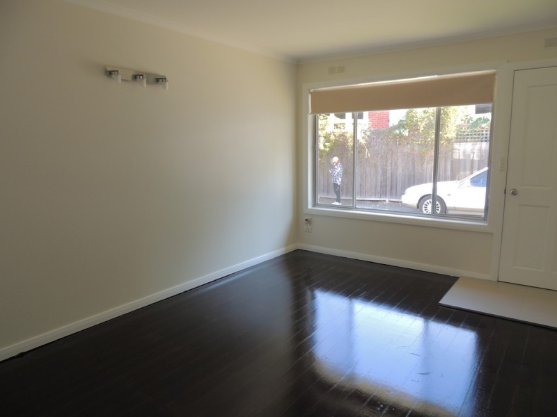 2/5 Foster Street, Sale VIC 3850