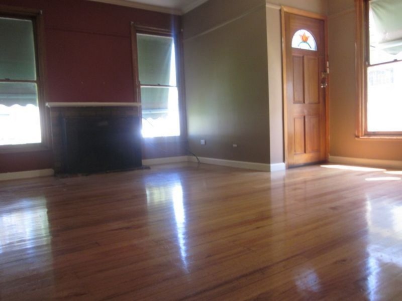 34 Leslie Street, Sale VIC 3850