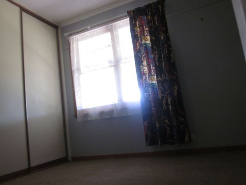 34 Leslie Street, Sale VIC 3850