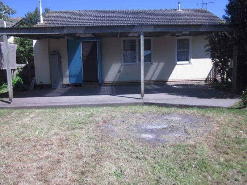 34 Leslie Street, Sale VIC 3850