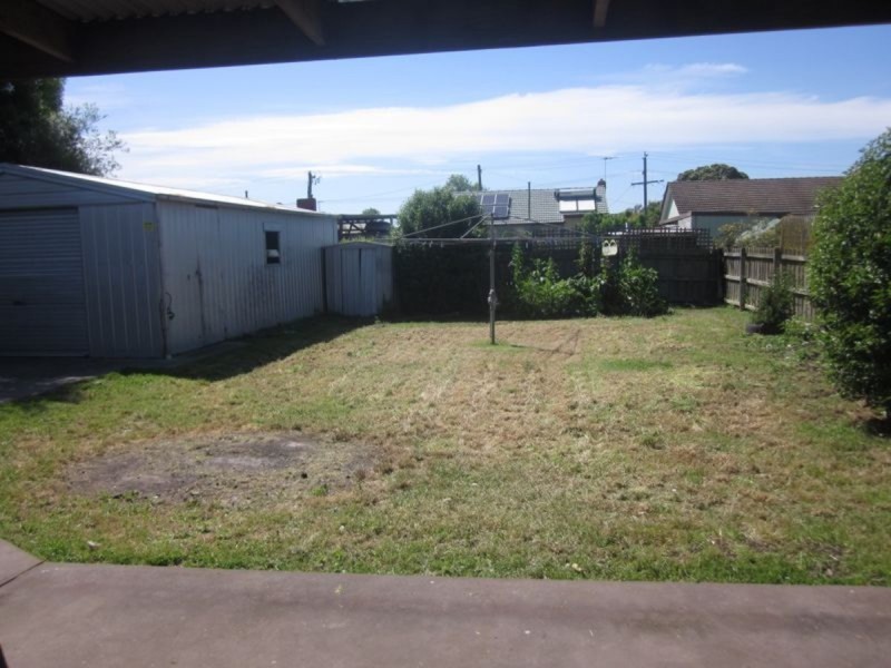 34 Leslie Street, Sale VIC 3850