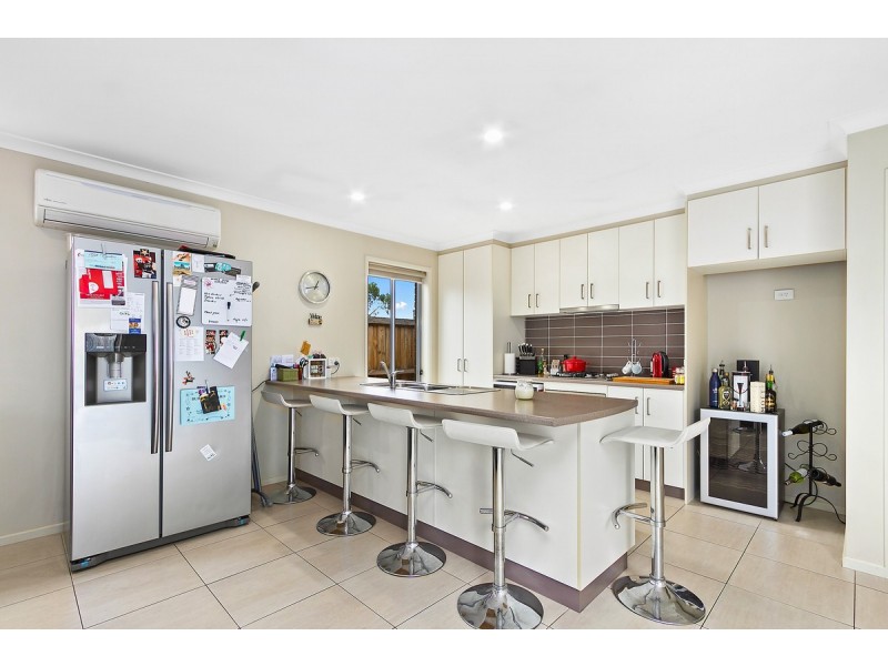 3 Rachel Court, Sale VIC 3850