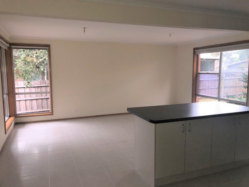 17 Jackson Avenue, Sale VIC 3850