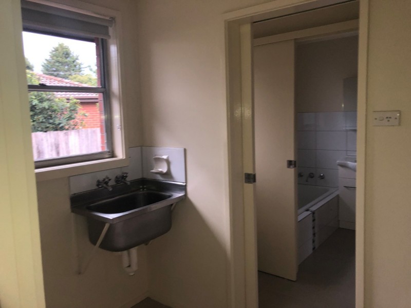 17 Jackson Avenue, Sale VIC 3850