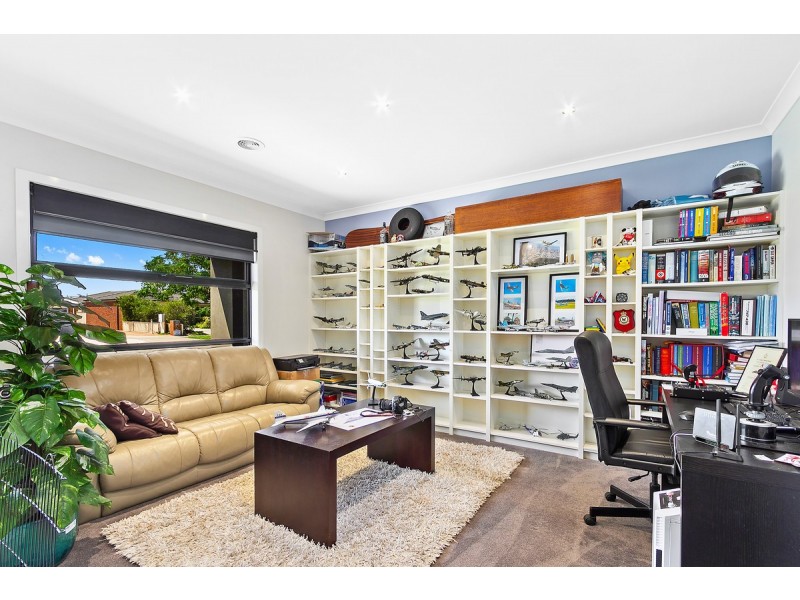 21 Mark Avenue, Sale VIC 3850