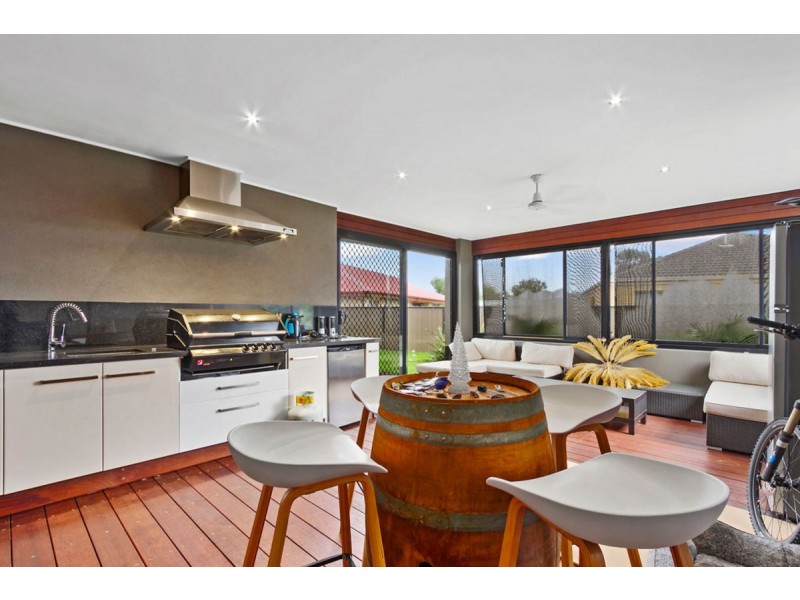 21 Mark Avenue, Sale VIC 3850