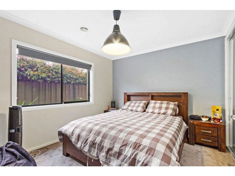 21 Mark Avenue, Sale VIC 3850