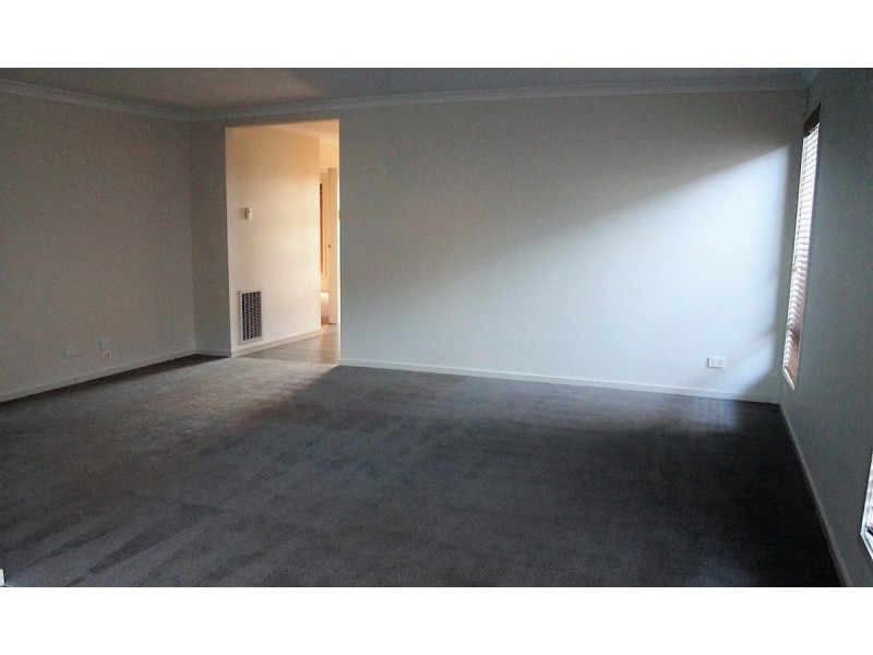 38 Woondella Boulevard, Sale VIC 3850