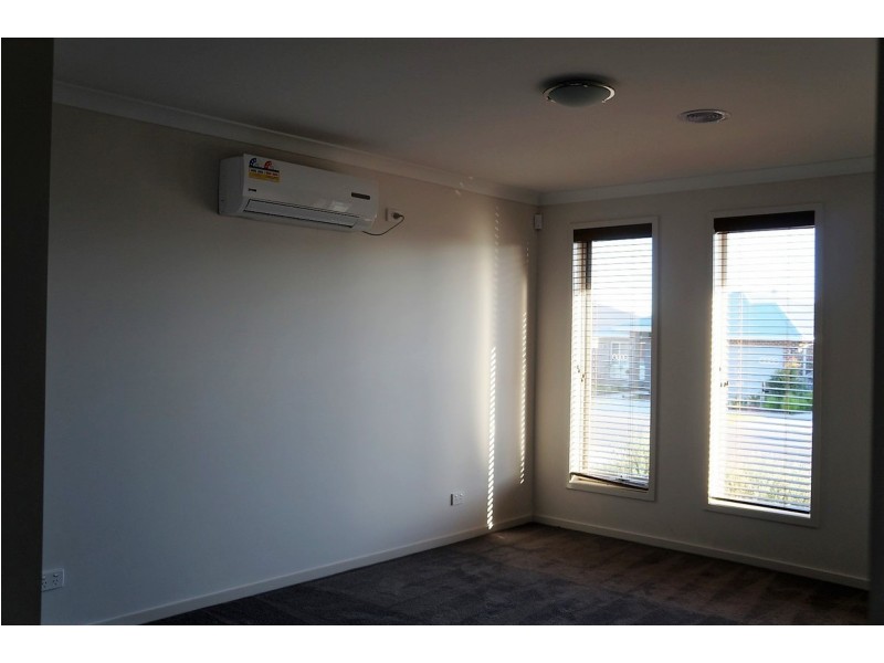 38 Woondella Boulevard, Sale VIC 3850