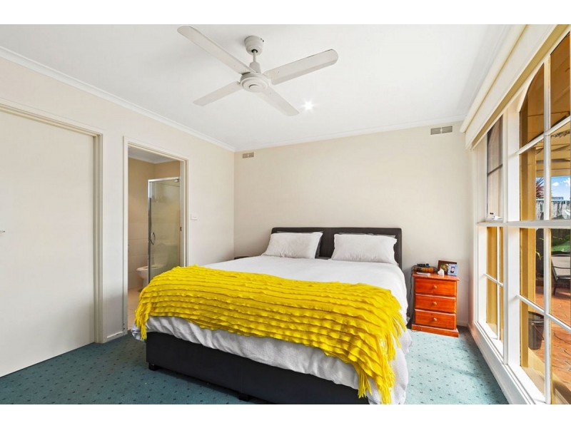 7 Sandra Court, Sale VIC 3850