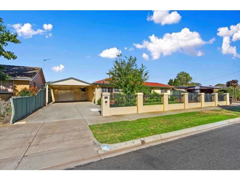 7 Sandra Court, Sale VIC 3850