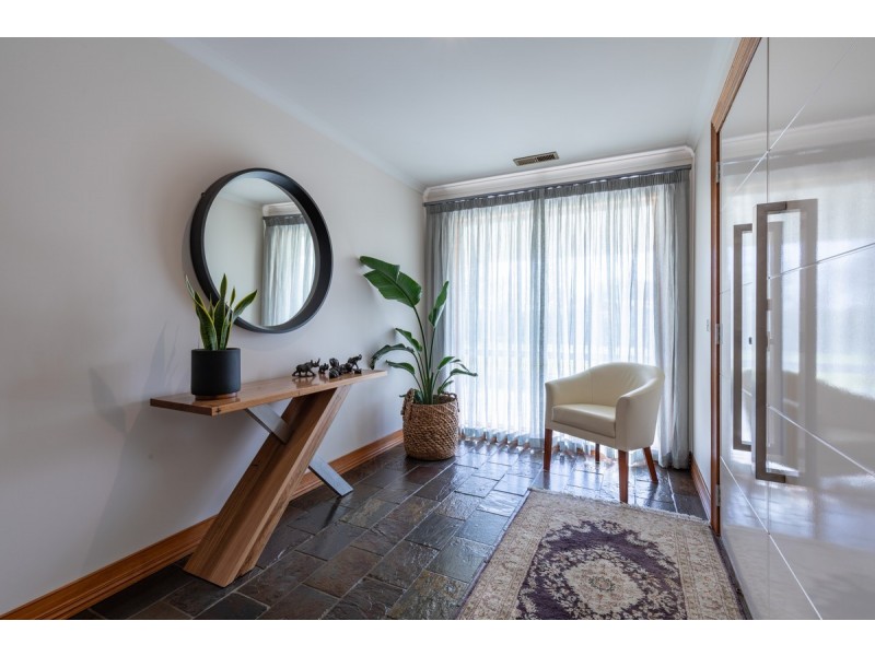 11 Finegan Court, Sale VIC 3850