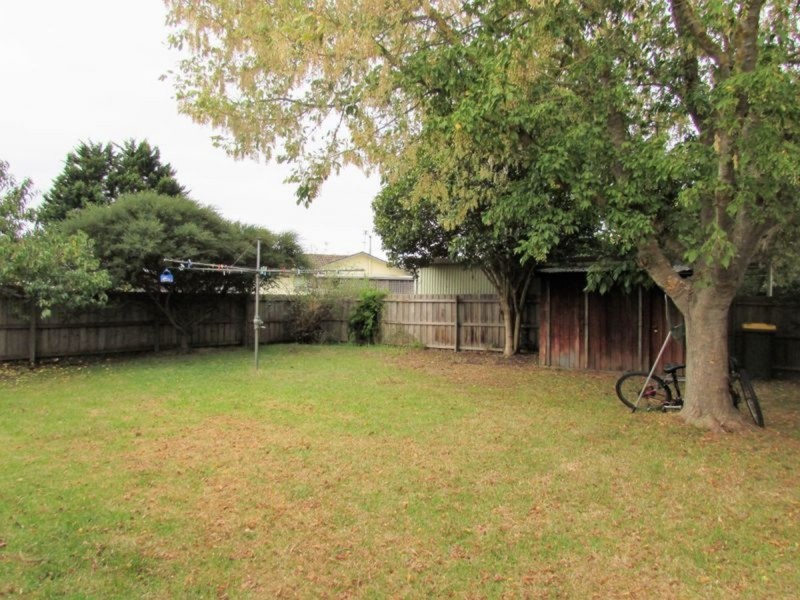 17 Ray Street, Sale VIC 3850