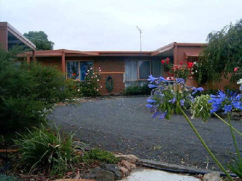 19 Buckley Street, Stratford VIC 3862