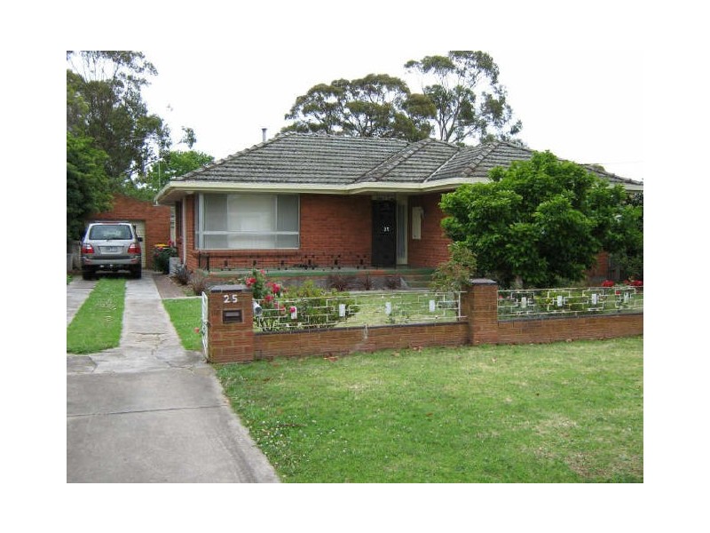 25 Howard Street, Sale VIC 3850