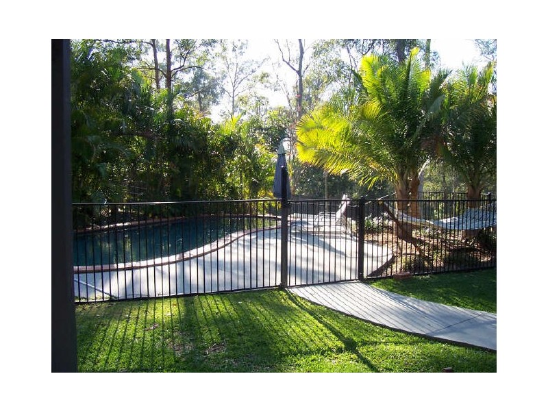 2 Narrabundah Street, Mudgeeraba QLD 4213