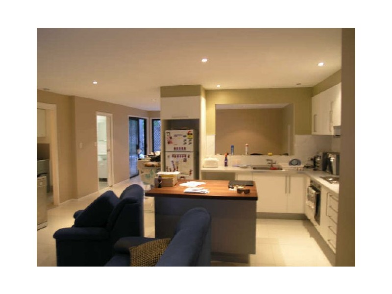 8 Cherokee Ct, Mudgeeraba QLD 4213