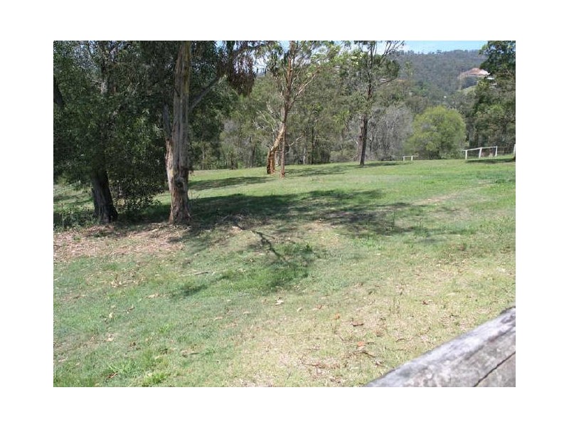 219 Worongary Road, Worongary QLD 4213