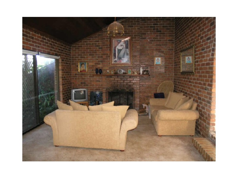69A Bonogin Rd, Mudgeeraba QLD 4213
